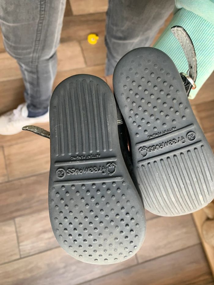 Chaussure taille 20 - photo numéro 5
