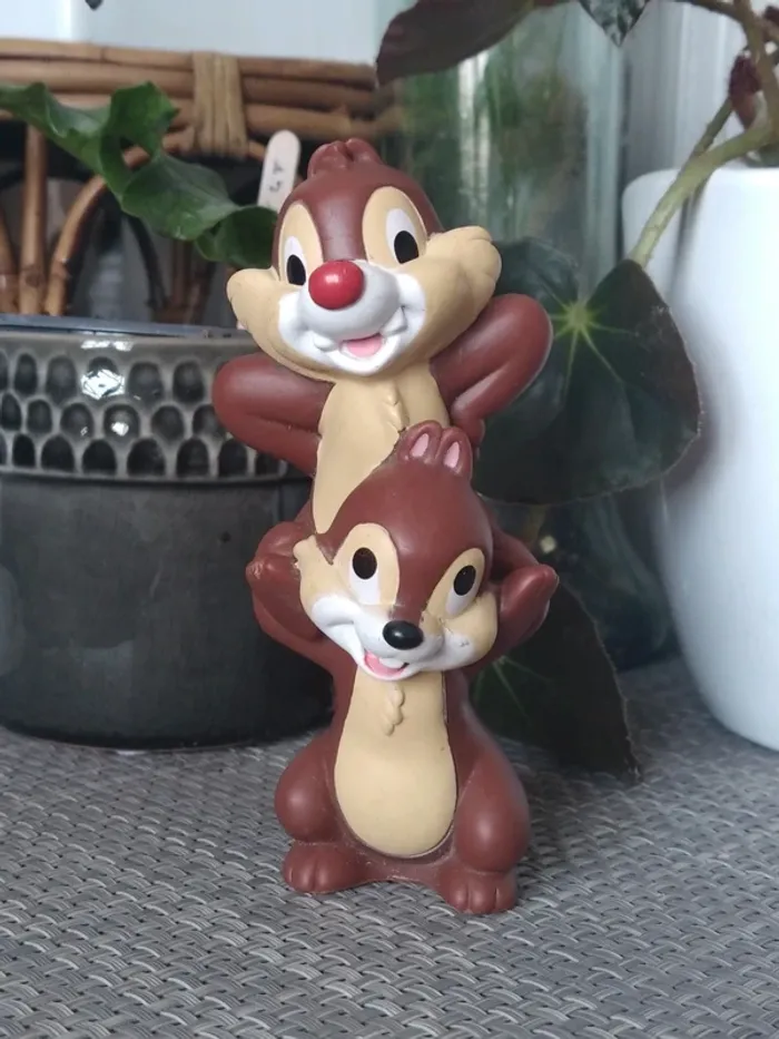 Figurine Jeu de bain Tic et Tac Chip and Dale Disney Disneyland écureuil squirrel