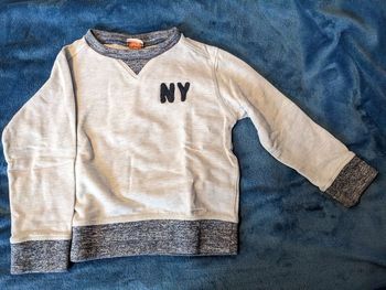 Pull gris clair Tape à L'oeil 4 ans bon état général