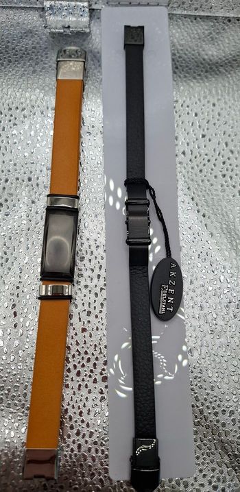 Lot 2 bracelets homme cuir et acier inoxydable - Akzent