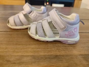 Sandales bébé fille Creeks rose pâle – pointure 20