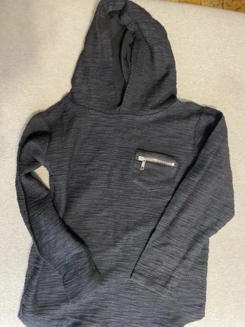 Pull capuche