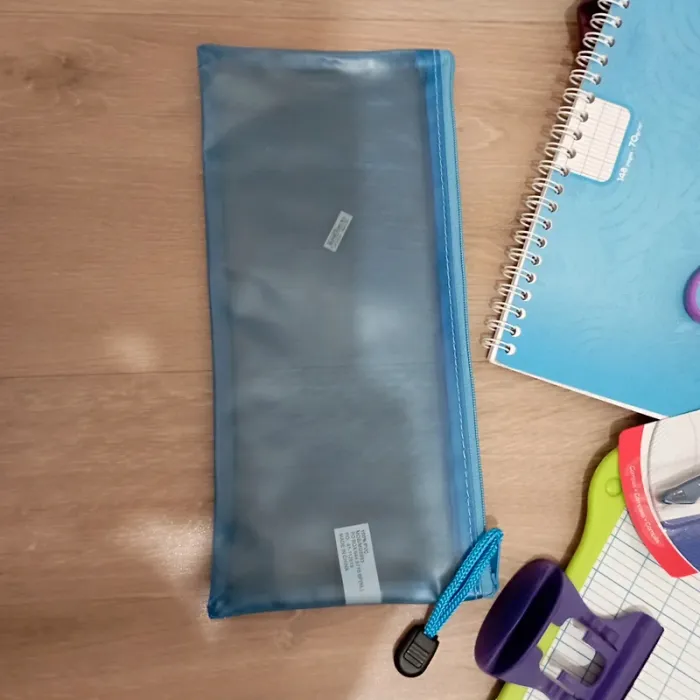 Lot fournitures scolaires sac, trousse, cahier de texte, ardoise, crayon de couleur, compas, ciseaux - photo numéro 2