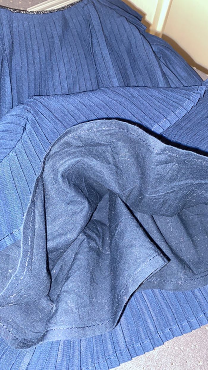 Robe bleu marine plissée doublée 6 mois /8kgs kiabi - photo numéro 4