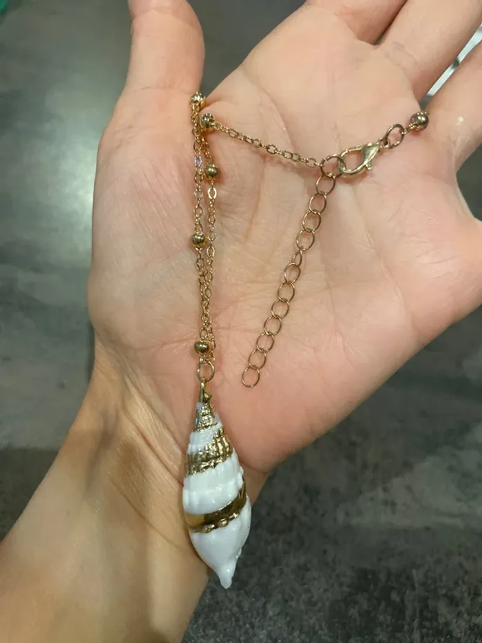 Chaîne pendentif coquillage - photo numéro 2