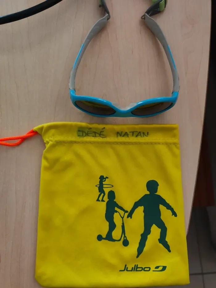 Lunettes de soleil bébé Jublo bleue et grise - photo numéro 7