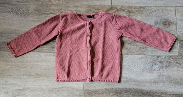 Lot de 4 gilets taille 18 mois - photo numéro 5