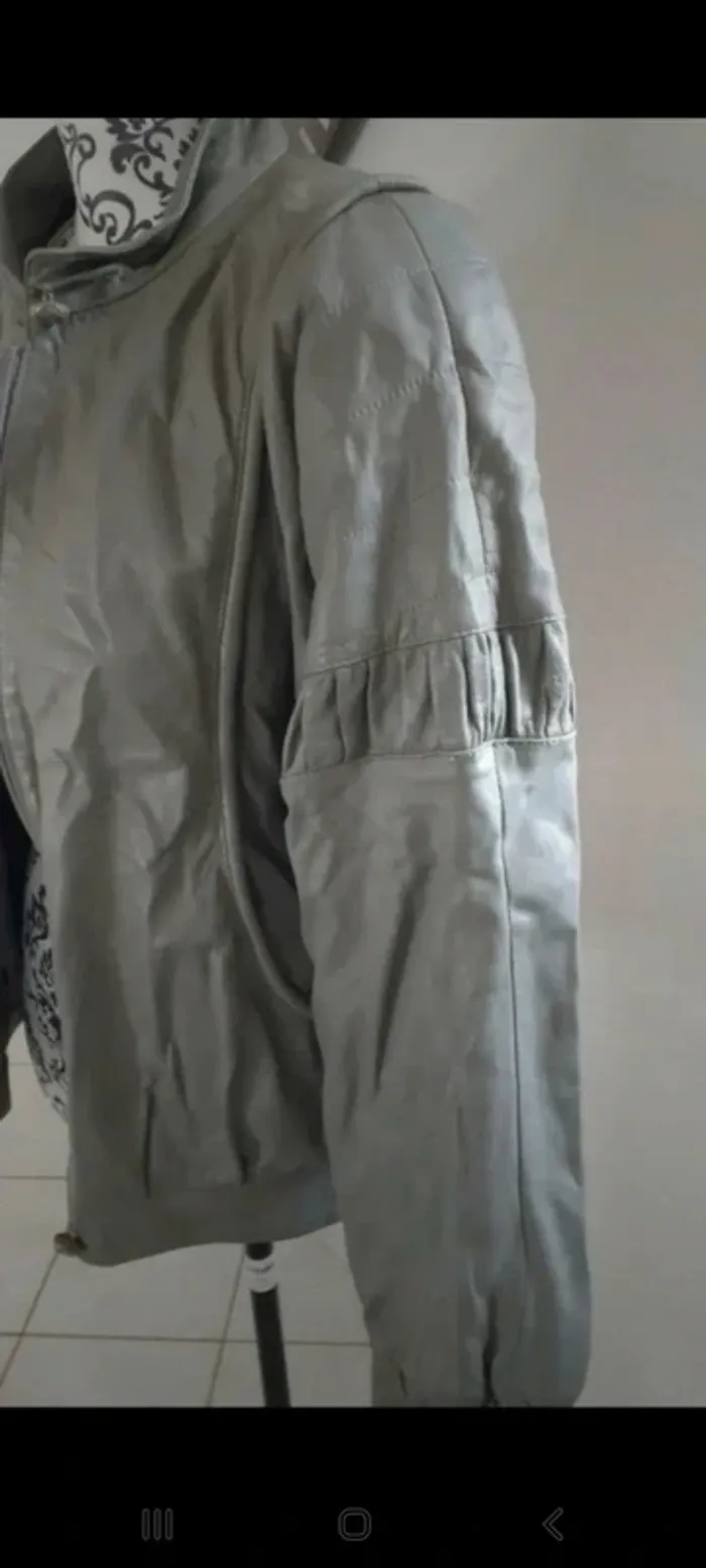 Veste en cuir vintage - photo numéro 3