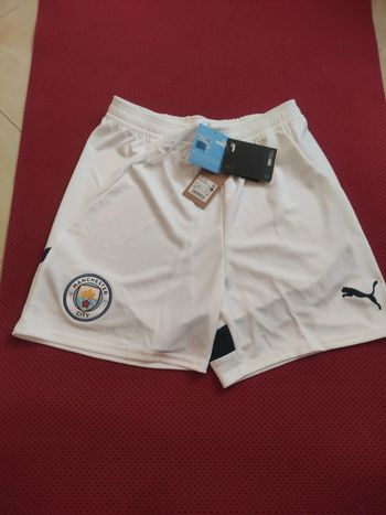 Short de foot Manchester City, Puma Authentique Officiel taille enfant 15/16 ans, Neuf