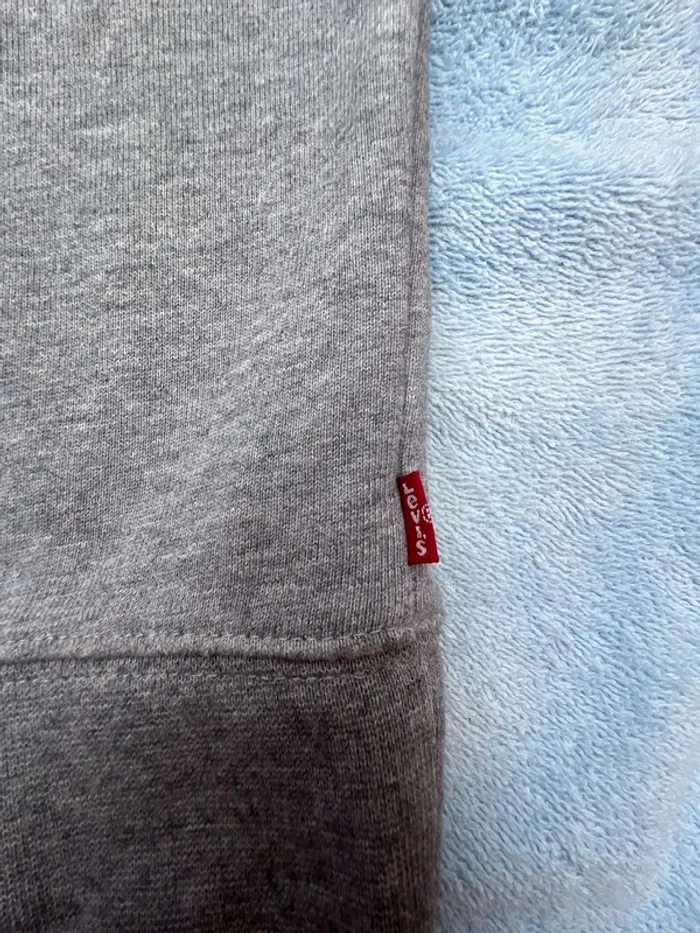 Pull levi’s vintage gris taille S - photo numéro 3