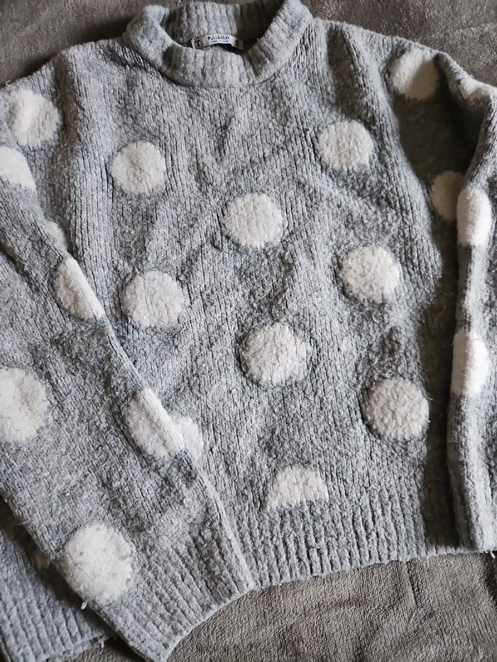 Pull gris - photo numéro 2
