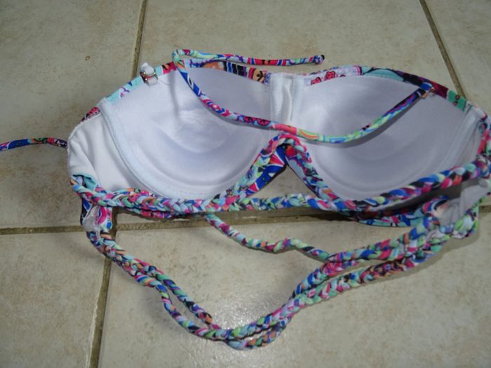 Maillot de bain deux pièces à motifs - photo numéro 3