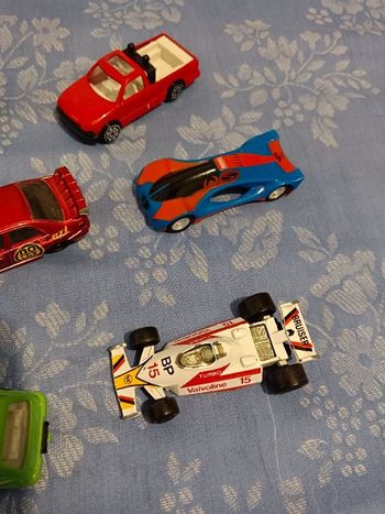 Lot de 7 voitures différents modèles