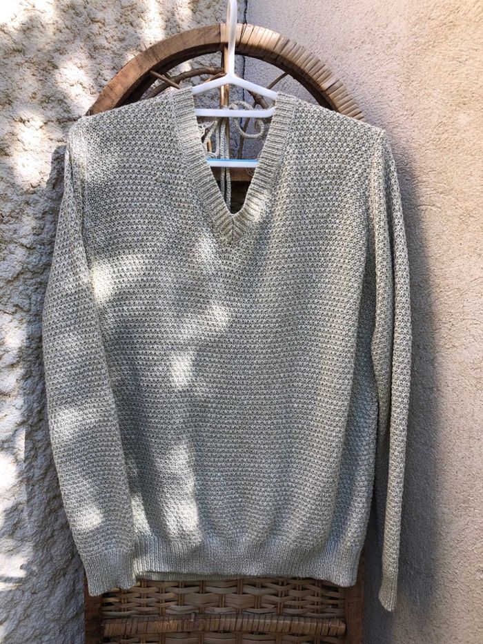 Pull ouvert dans le dos  bachelorette