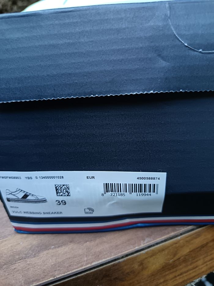 Baskets tommy hilfiger femme taille 39 neuves - photo numéro 3