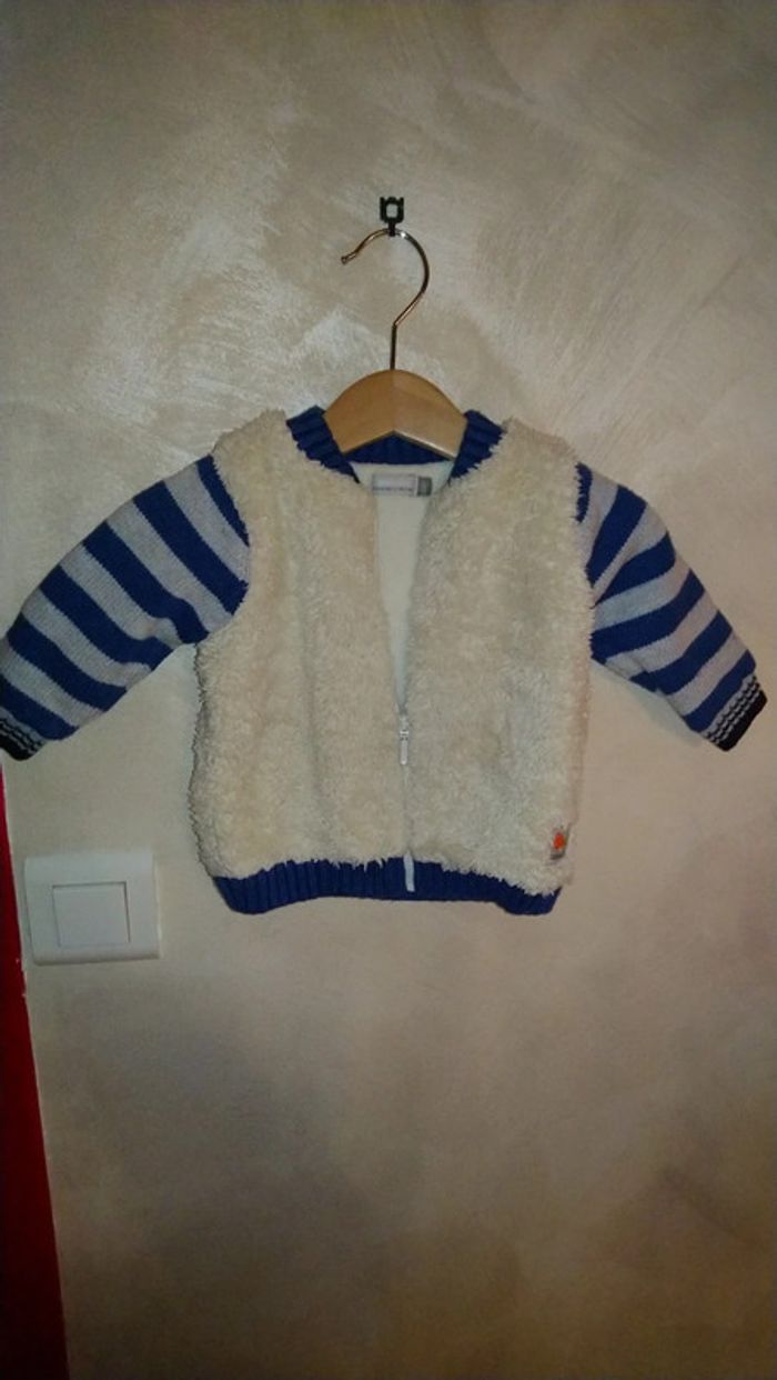 Superbe gilet doublé Catimini taille 6 mois - photo numéro 2