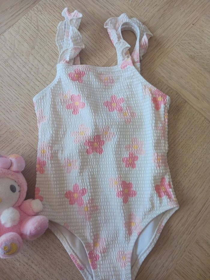 Maillot de bain Bébé fille 18mois Neuf - photo numéro 2