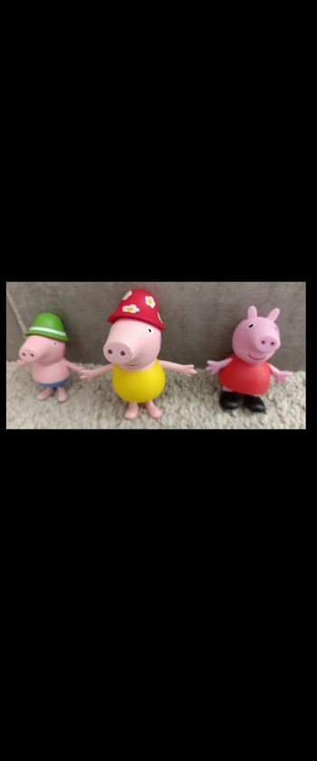 Lot de 3 personnages de Peppa pig