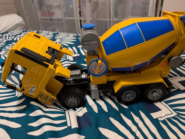 Camion toupie Bruder - photo numéro 6