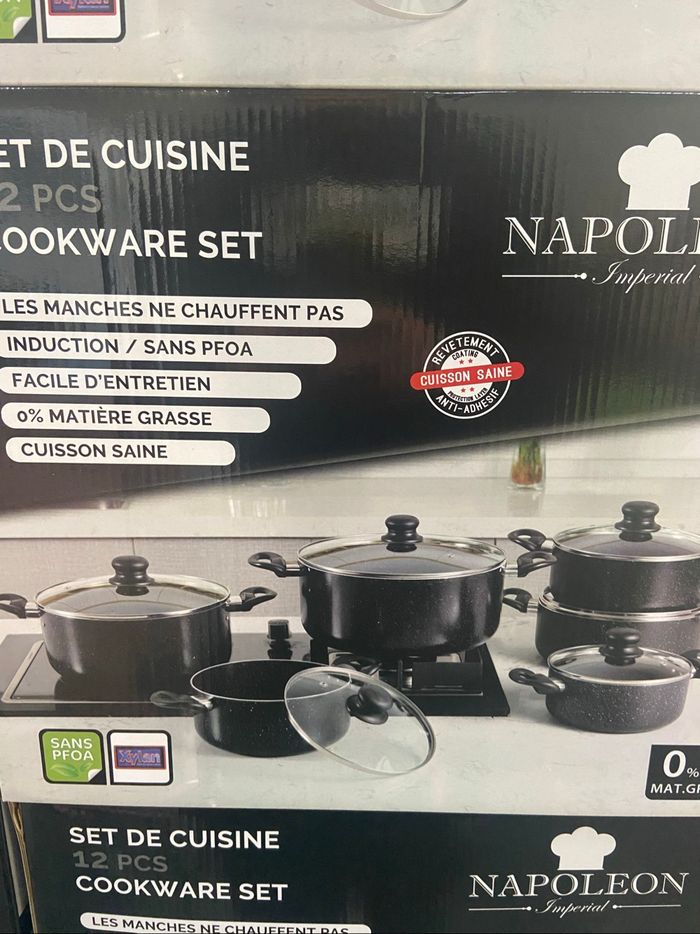 Batterie de faitout Napoleon 12pcs neuf sans pfoa