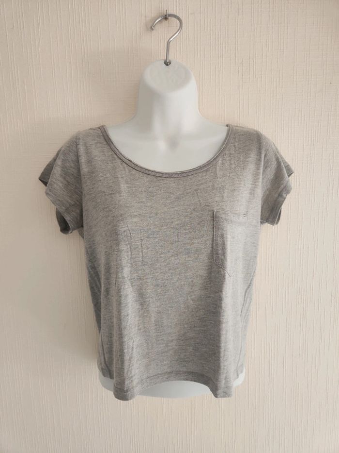 Crop top Kiabi taille S en bon état - photo numéro 2
