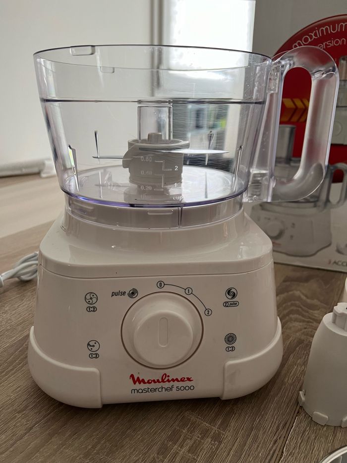 Robot multifonction masterchef 5000 - photo numéro 2