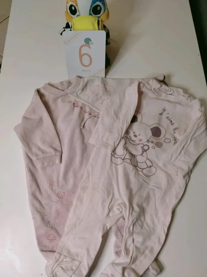 Pyjamas fille 6 mois - photo numéro 2