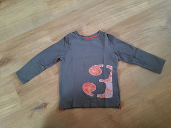 T-shirt manches longues vert kaki imprimé orange Okaïdi 4 ans
