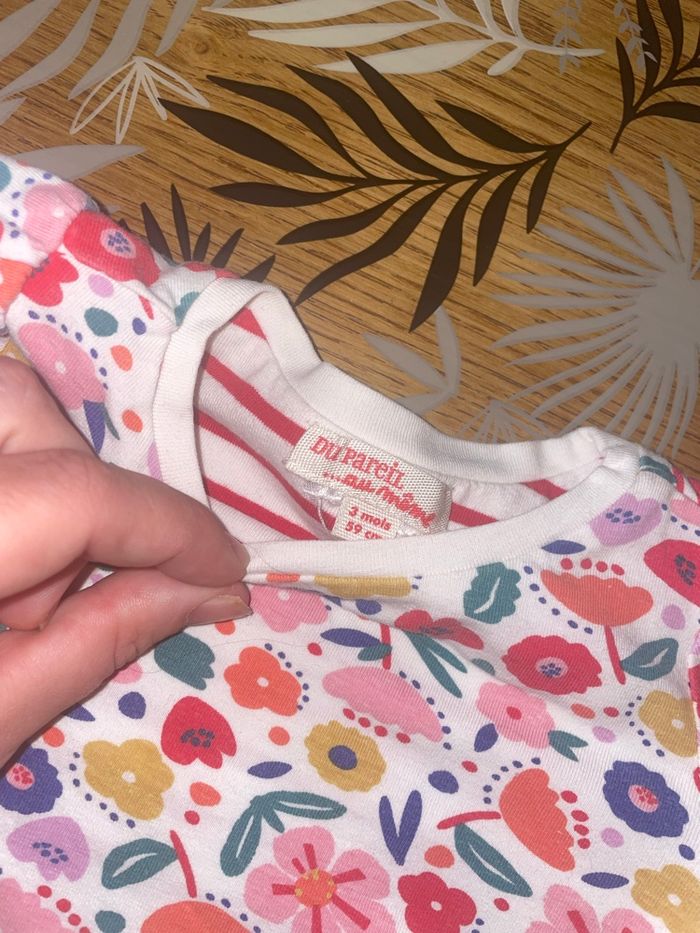 Pull blanc à motif fleurs multicolores dpam bb 3 mois - photo numéro 2