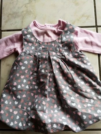 Robe et t shirt 6 mois