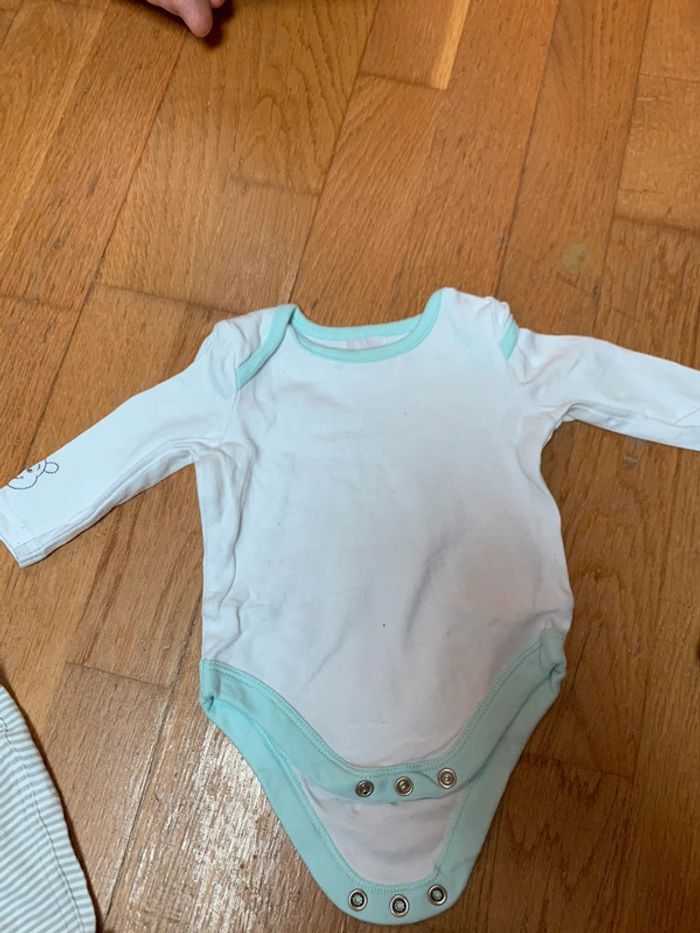 Ensemble salopette body Winnie l’ourson 1 mois - photo numéro 5