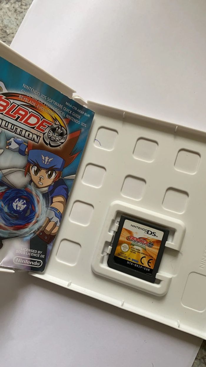 beyblade évolution 3ds - photo numéro 3