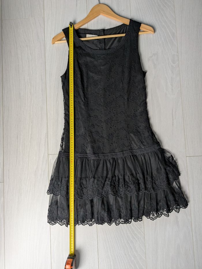 Robe courte dentelle - photo numéro 3