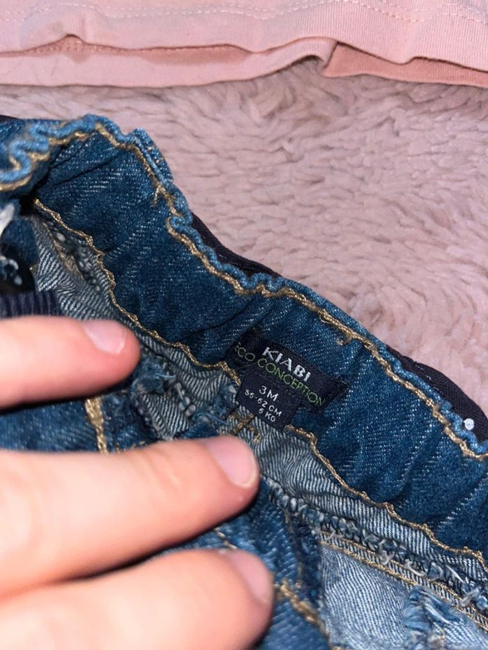 Tenue short 3 mois - photo numéro 2