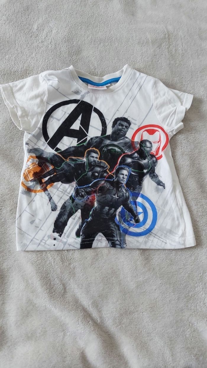 Tee shirt avengers 4 ans