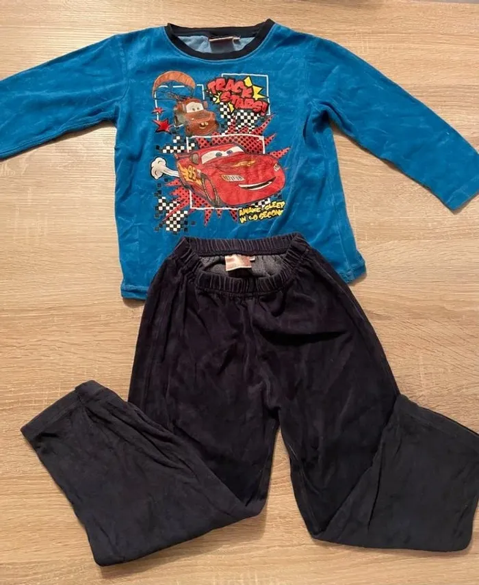 Lot de Pyjama 5 ans - photo numéro 2
