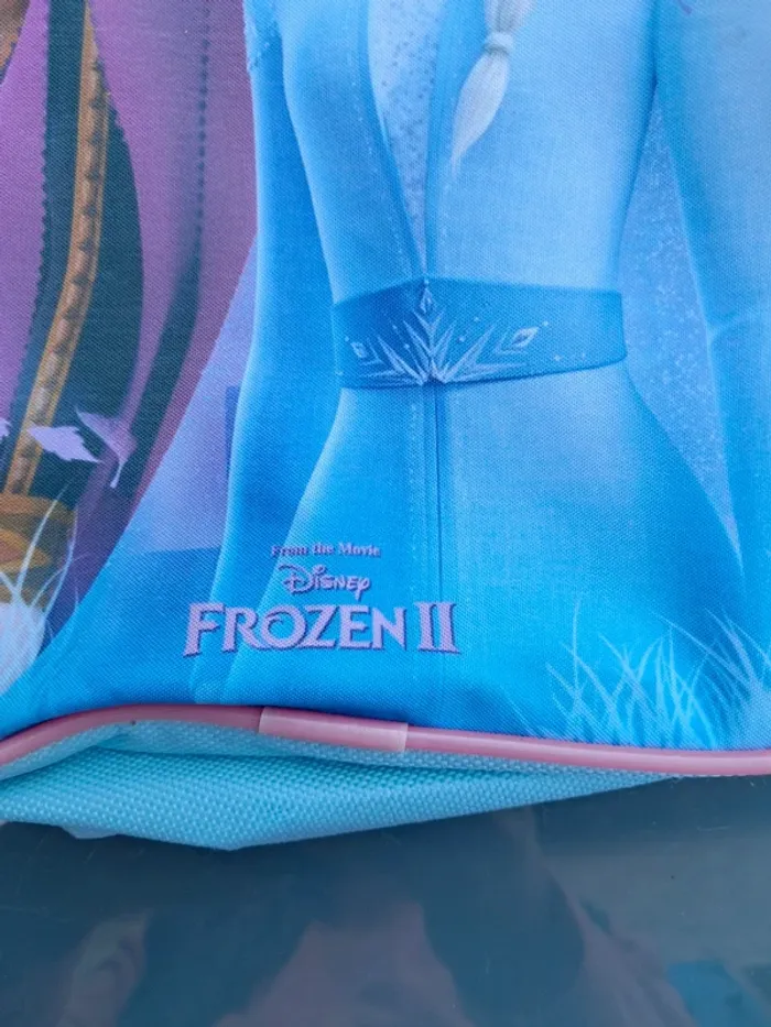 Ravissant sac à dos Frozen II Reine des neiges 2, mauve et couleurs douces - Disney - photo numéro 3