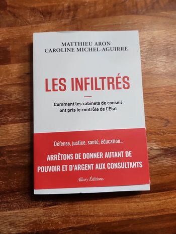 Livre : Les infiltrés