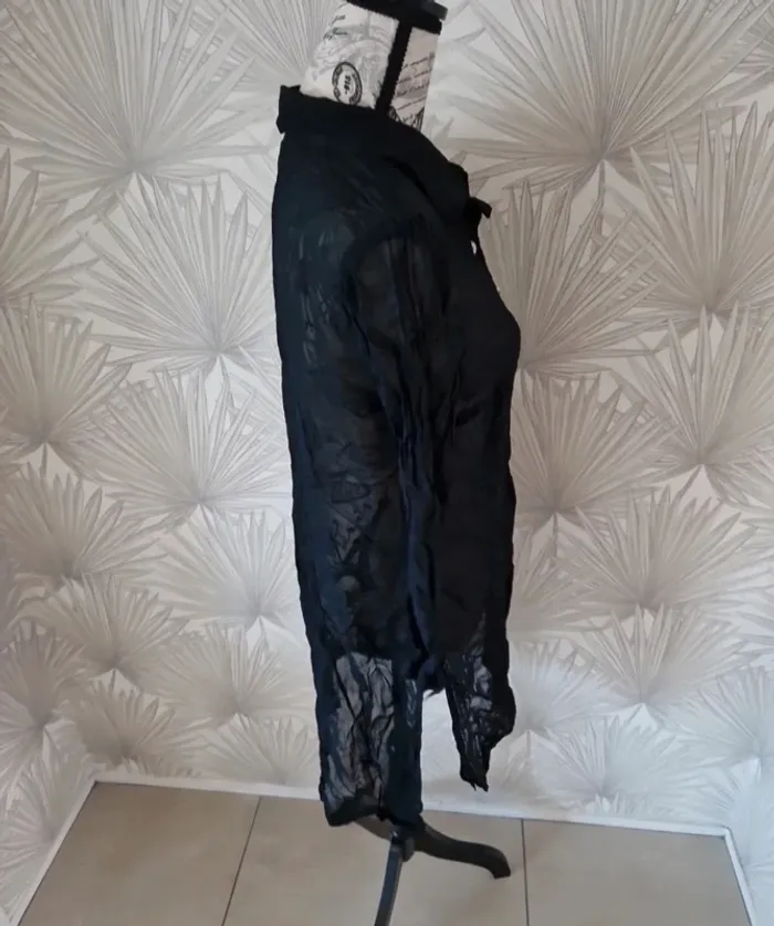 Jolie chemise longue transparente C&A taille 44 - photo numéro 4