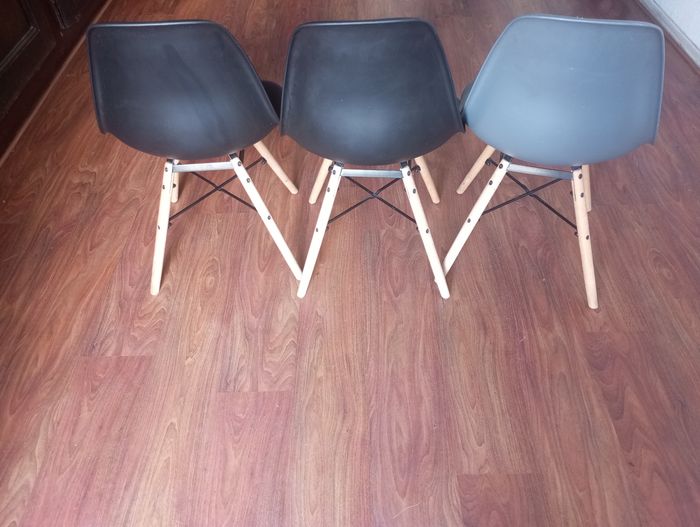 Lot 5 chaises scandinaves bon état - photo numéro 3