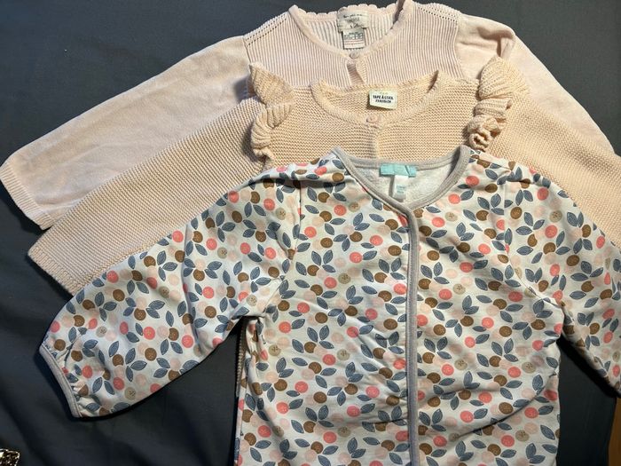 Lot de 3 gilets hiver bébé fille 24 mois TBE - photo numéro 6