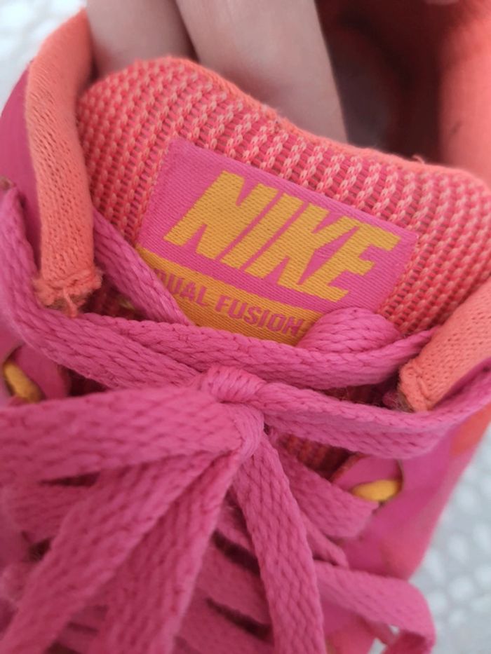 Basket Nike pointure 36 - photo numéro 6