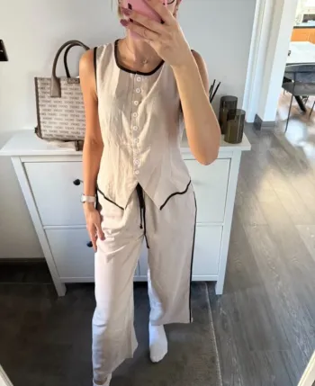 Ensemble chic pantalon + haut beige bordure noir taille L