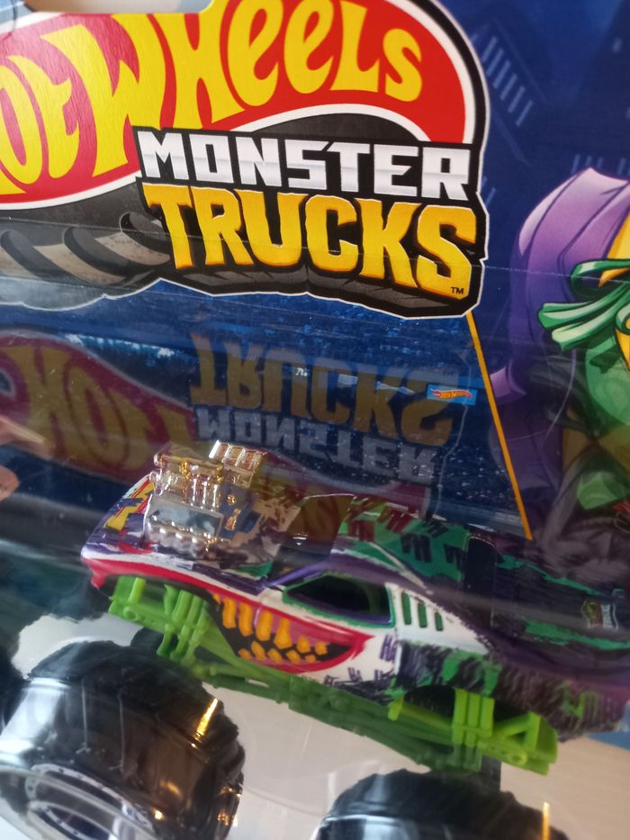 Hotwheel monster truck batman vs joker - photo numéro 3