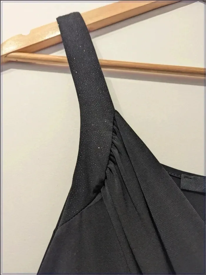 Robe noire T34 - photo numéro 3