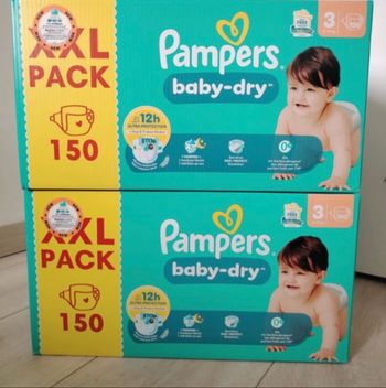 Lot de 2 cartons XXL couches Pampers taille 3
