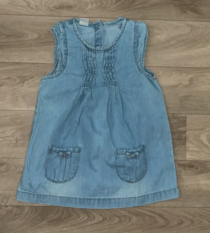 Robe taille 12 mois