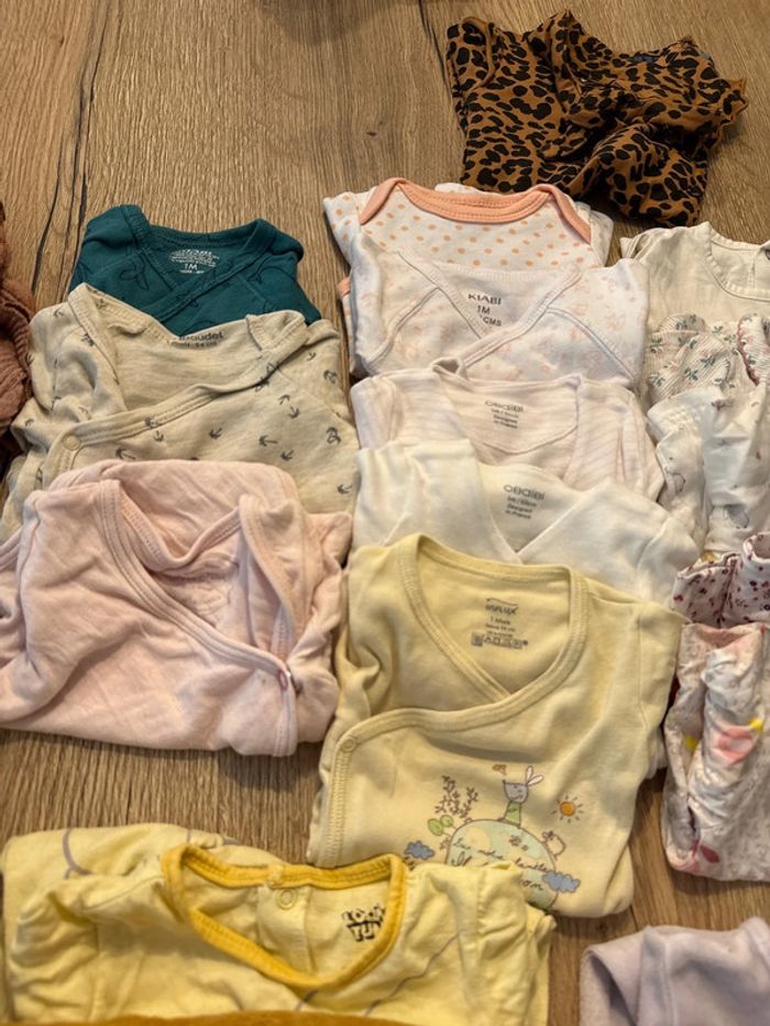 Lot vêtement 26 pièces fille 1 mois - photo numéro 6