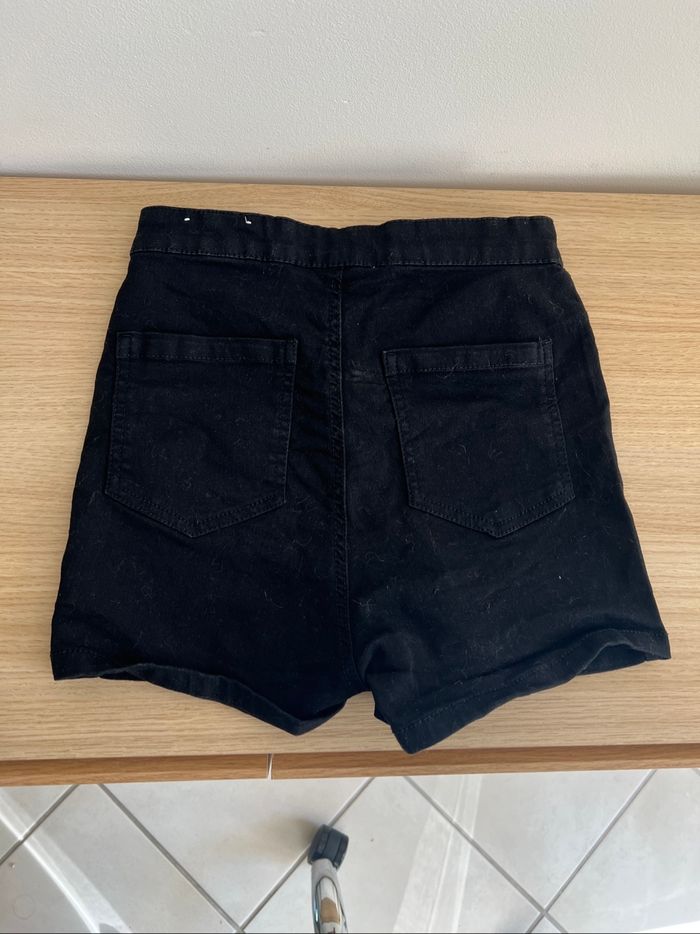 Short en jean noir - photo numéro 3
