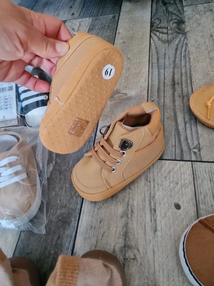 Lot de chaussures enfant - photo numéro 4